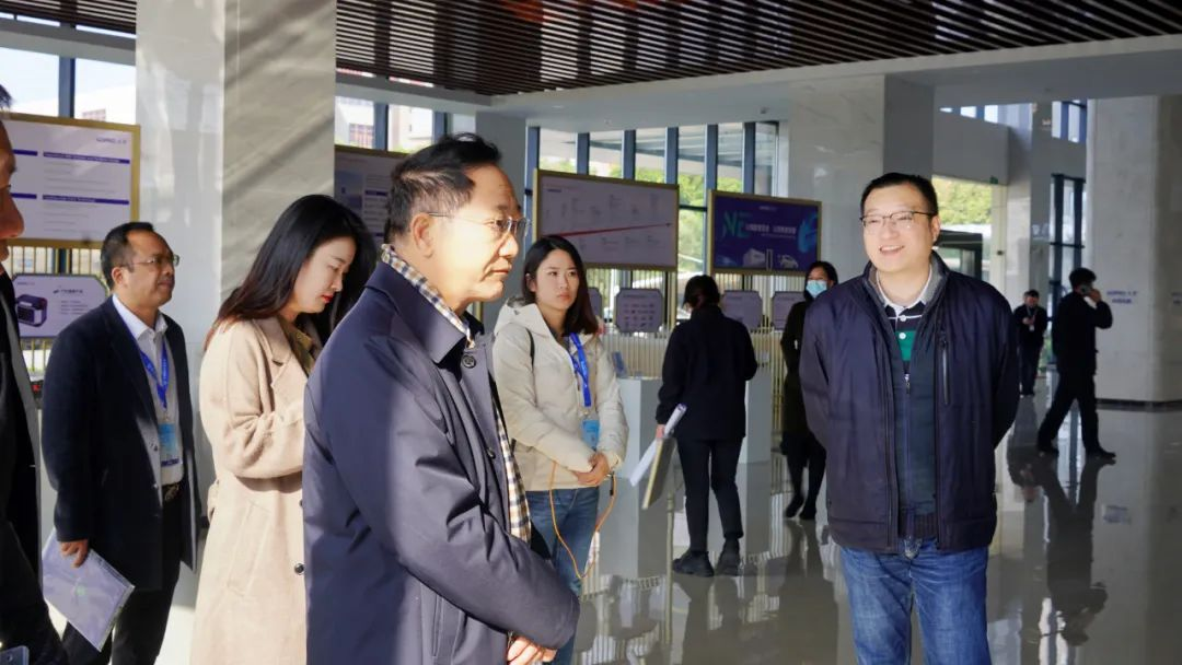 1704267946152372.png 2.png